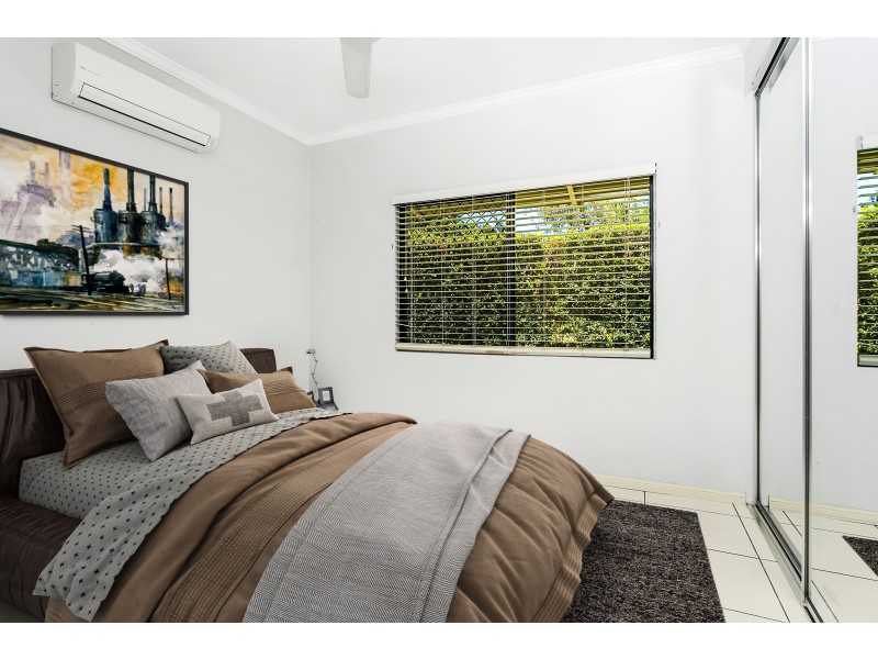 15 Sophie Close, Brinsmead QLD 4870