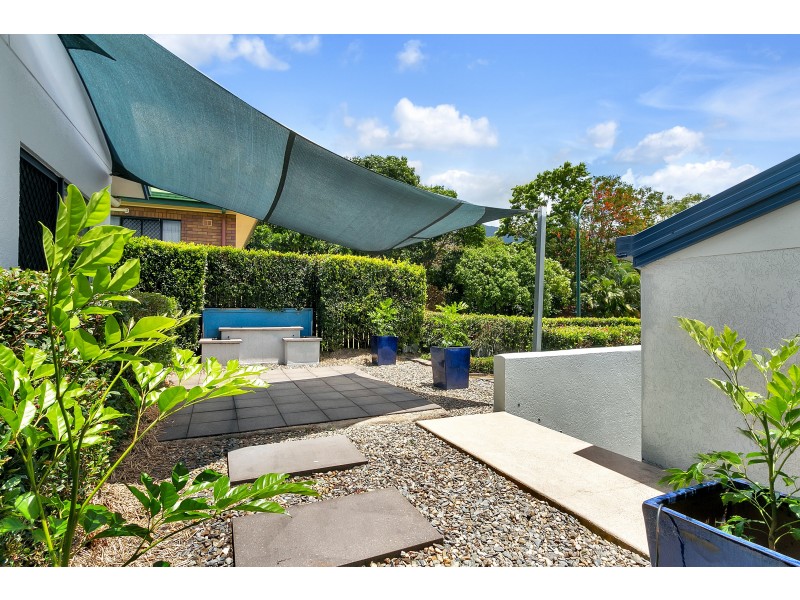 15 Sophie Close, Brinsmead QLD 4870