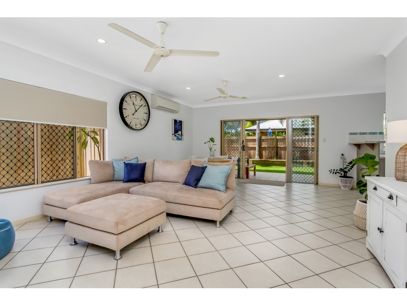 5 Kurrimine Close, Kewarra Beach QLD 4879