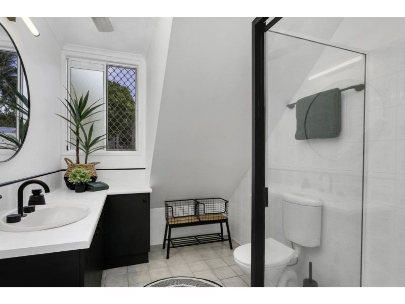 11/77 Moore Street, Trinity Beach QLD 4879