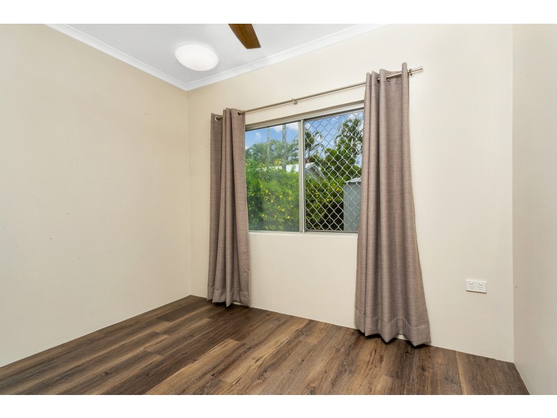 2/5 Ireland Crescent, Whitfield QLD 4870