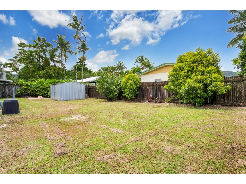 2/5 Ireland Crescent, Whitfield QLD 4870