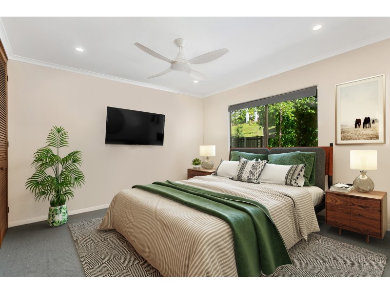 131-133 Mcmanus Street, Whitfield QLD 4870