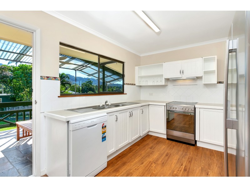 131-133 Mcmanus Street, Whitfield QLD 4870