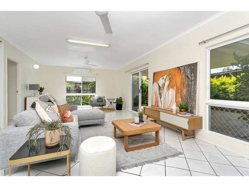 74B English Street, Manunda QLD 4870