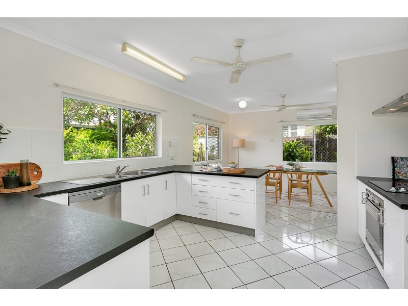 74B English Street, Manunda QLD 4870