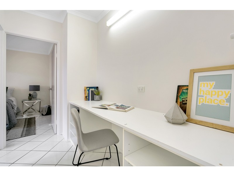74B English Street, Manunda QLD 4870
