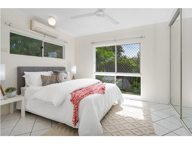 74B English Street, Manunda QLD 4870