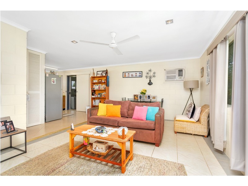 18 Maria Street, Woree QLD 4868