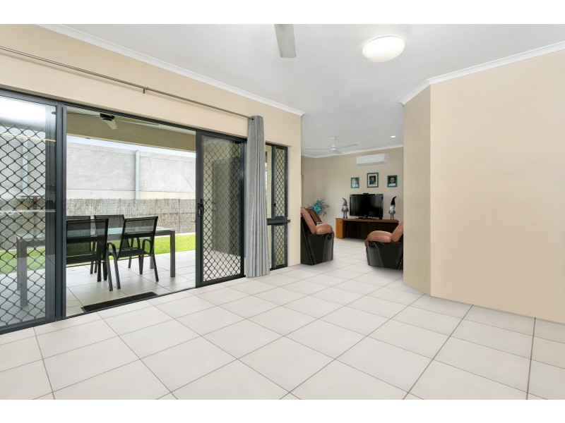 35 Hockey Avenue, Smithfield QLD 4878