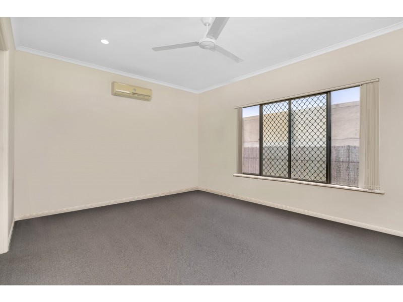35 Hockey Avenue, Smithfield QLD 4878