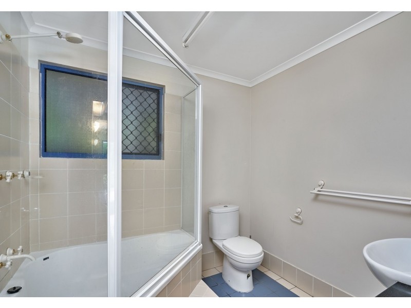 2/16 Ray Street, Yorkeys Knob QLD 4878