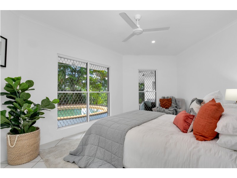 19-21 Falcon Street, Bayview Heights QLD 4868