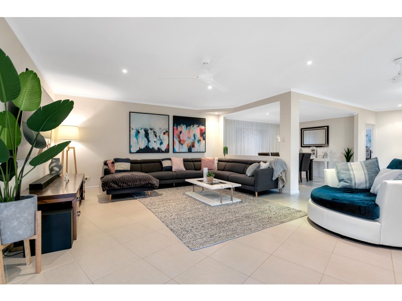 7 Dove Court, Bayview Heights QLD 4868