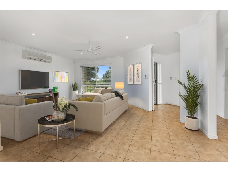 25 Pilosa Street, Redlynch QLD 4870