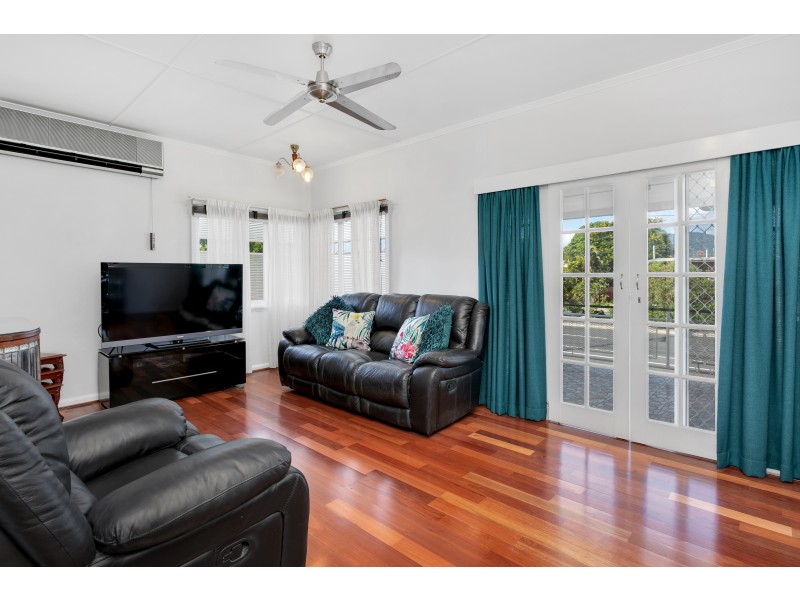 246 Aumuller Street, Westcourt QLD 4870