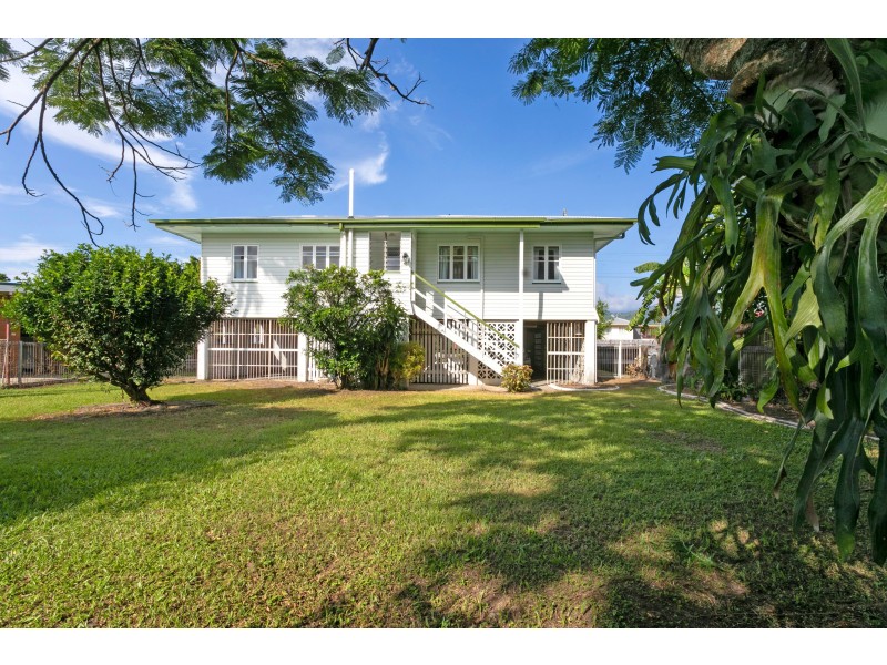 246 Aumuller Street, Westcourt QLD 4870