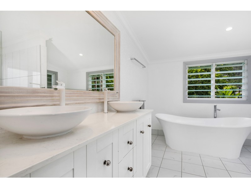 32 Fleming Street, Edge Hill QLD 4870