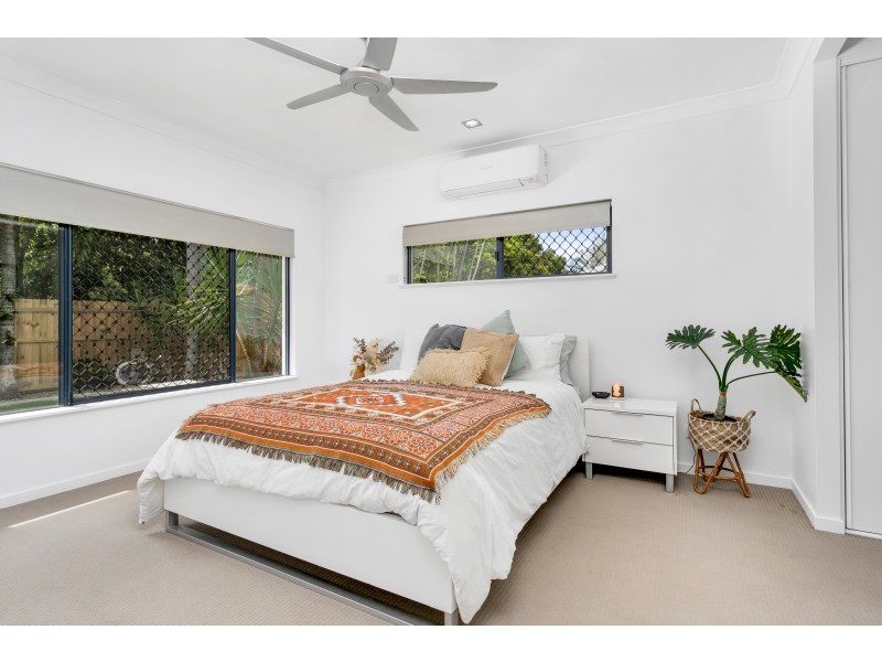 33 Cooya Street, Kewarra Beach QLD 4879
