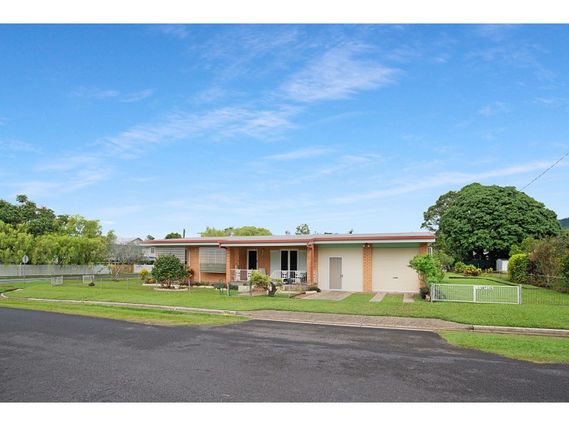 15 Watson Street, Earlville QLD 4870
