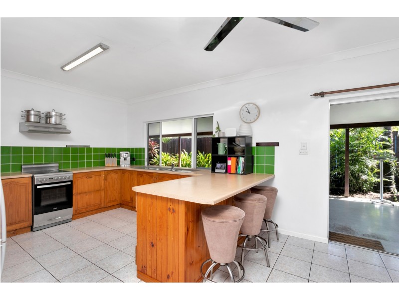 7 Mermaid Close, Bentley Park QLD 4869