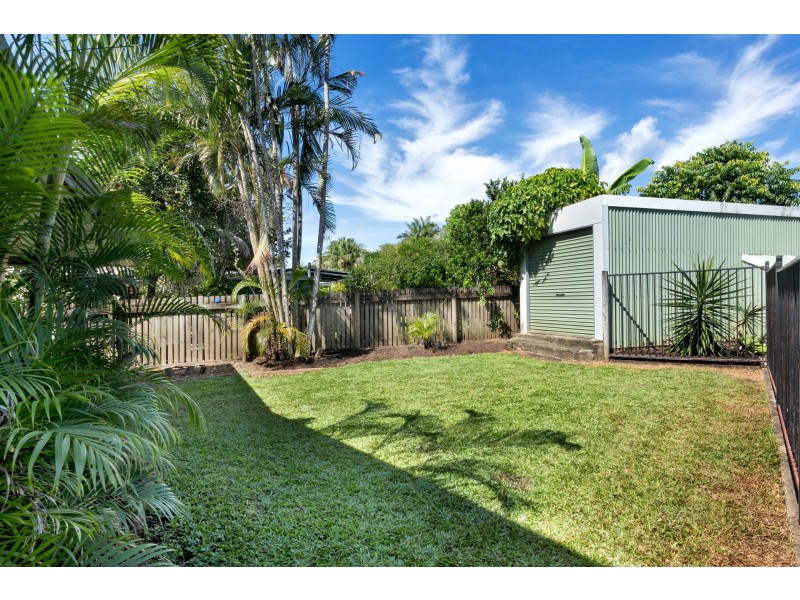 7 Mermaid Close, Bentley Park QLD 4869
