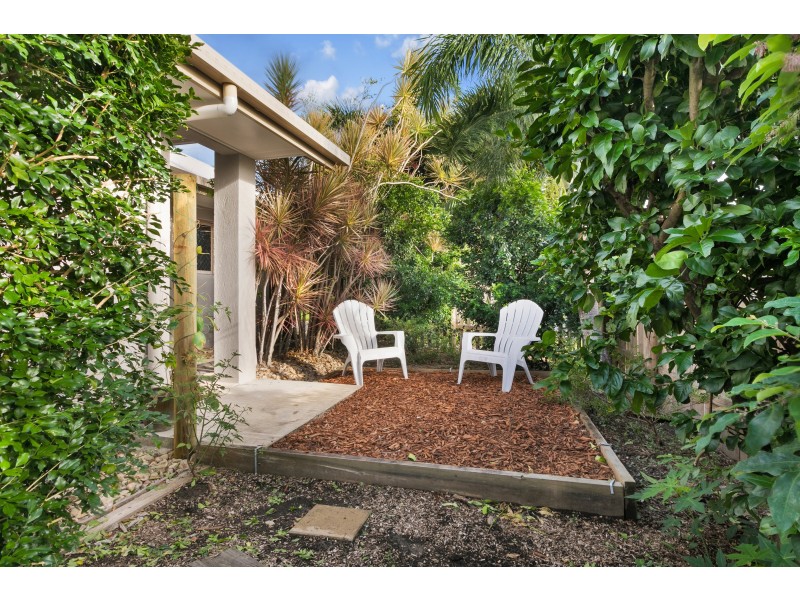 1 Cable Close, Kewarra Beach QLD 4879