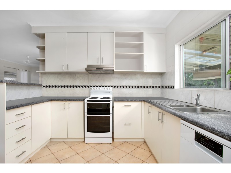 5 Manly Close, Kewarra Beach QLD 4879