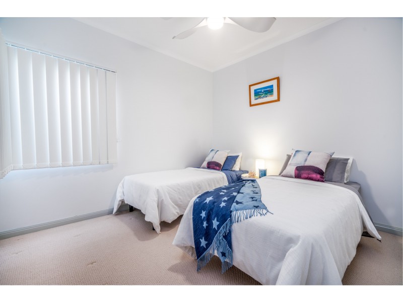 2/42 Moore Street, Trinity Beach QLD 4879