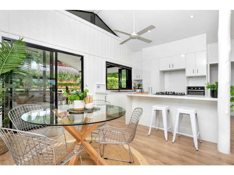 27 Moresby Street, Trinity Beach QLD 4879