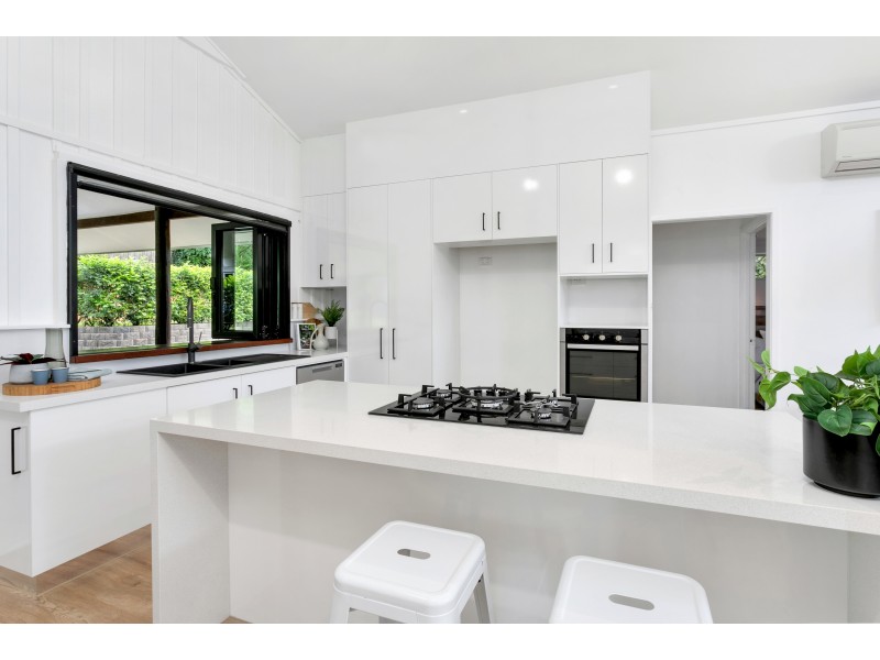 27 Moresby Street, Trinity Beach QLD 4879