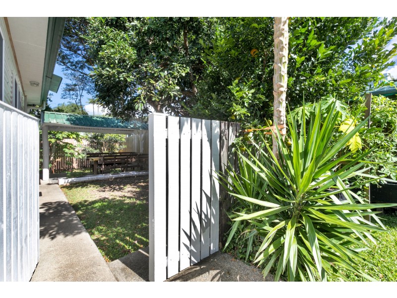 23 Henley Street, Earlville QLD 4870