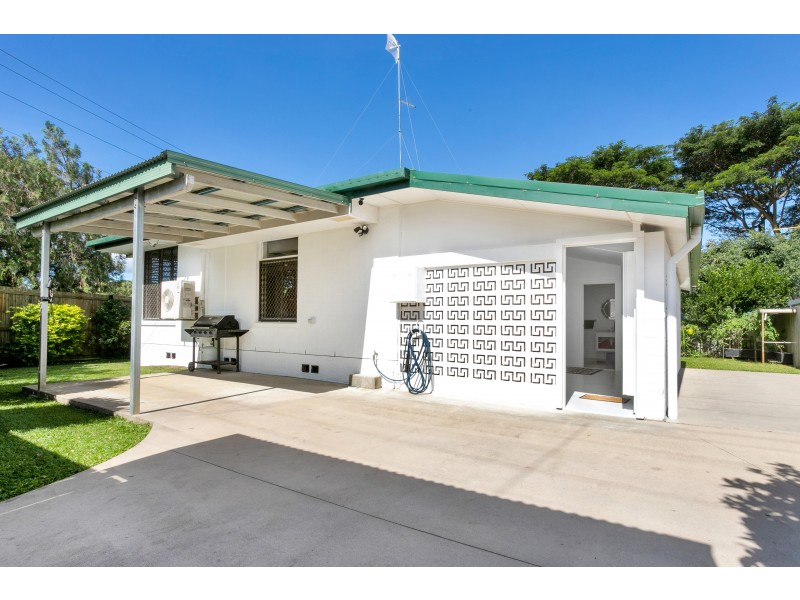 23 Henley Street, Earlville QLD 4870