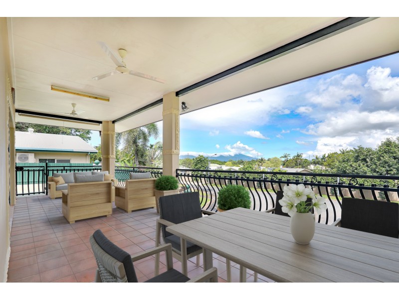 5 Hogan Court, White Rock QLD 4868