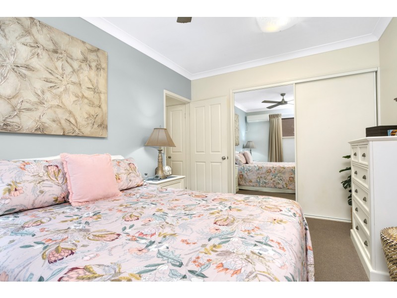 8/253-255 Lake Street, Cairns North QLD 4870