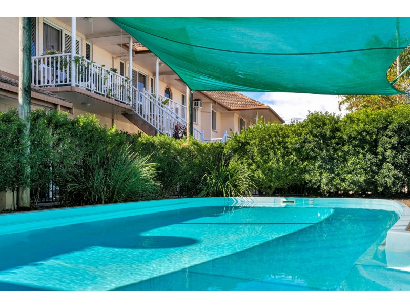 4/73-75 Pease Street, Manoora QLD 4870