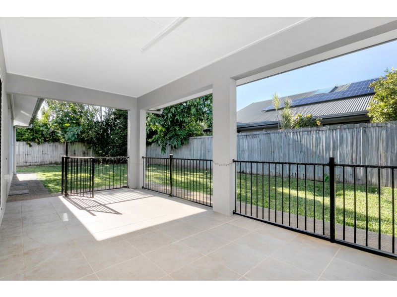 16 Hetherton Street, Smithfield QLD 4878