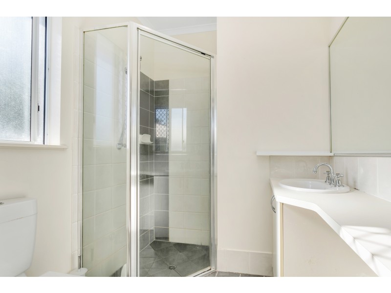 16 Hetherton Street, Smithfield QLD 4878