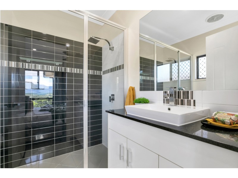 46 Sunbird Drive, Woree QLD 4868