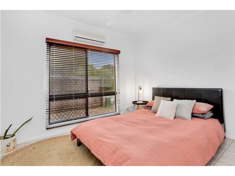 11 Tradewinds Close, Redlynch QLD 4870