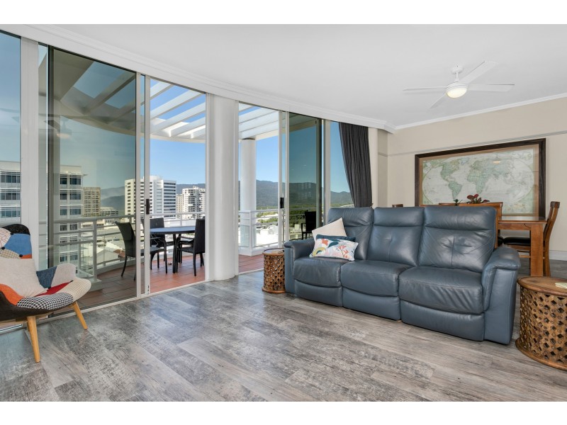 27/73 Spence Street, Cairns City QLD 4870