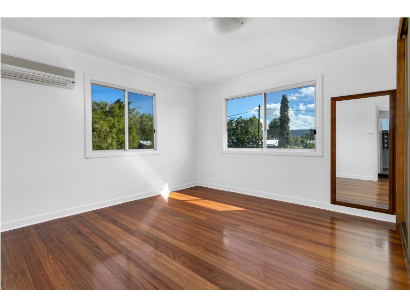 19 Warner Street, Manunda QLD 4870