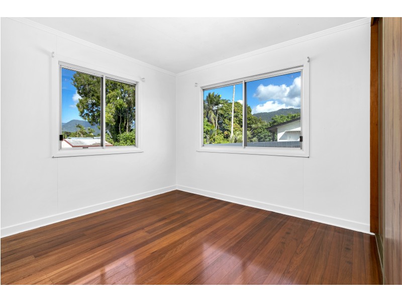 19 Warner Street, Manunda QLD 4870