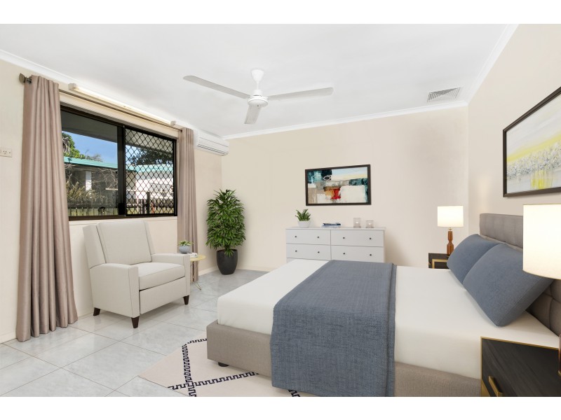 17 Carnation Drive, Mooroobool QLD 4870