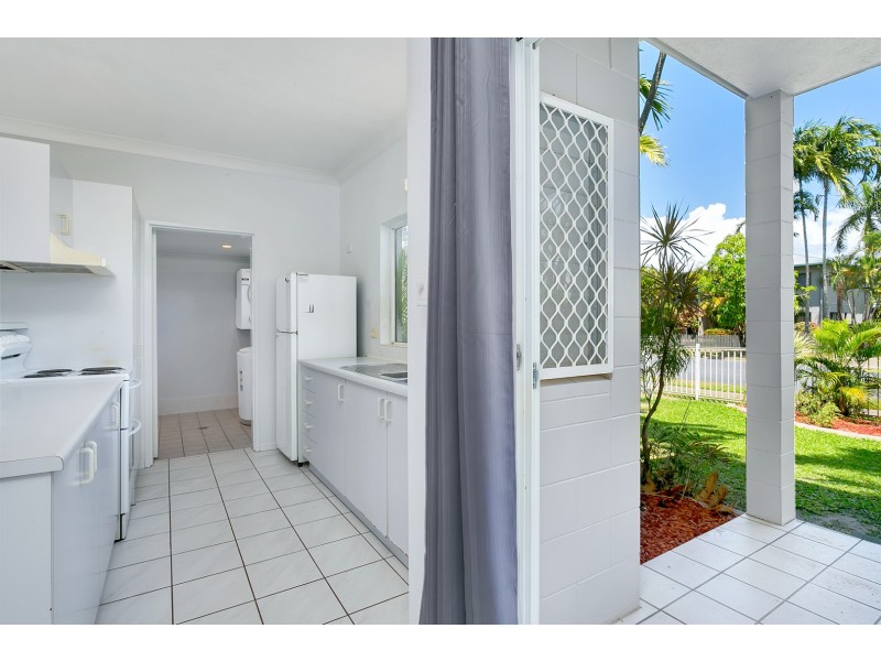 8/1 Quetta Close, Manoora QLD 4870
