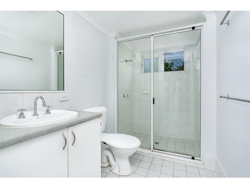8/1 Quetta Close, Manoora QLD 4870