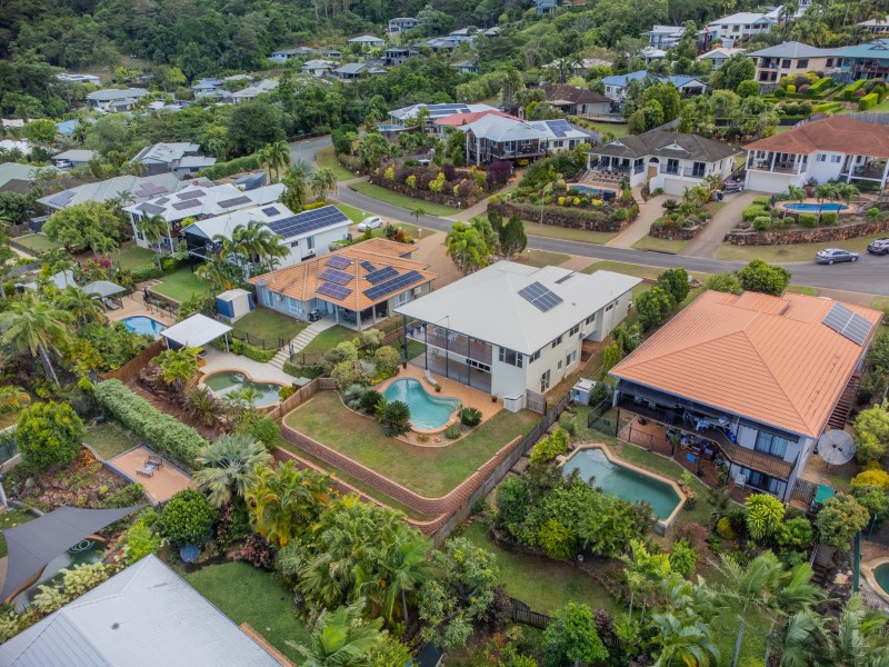 12 Alstonia Close, Redlynch QLD 4870