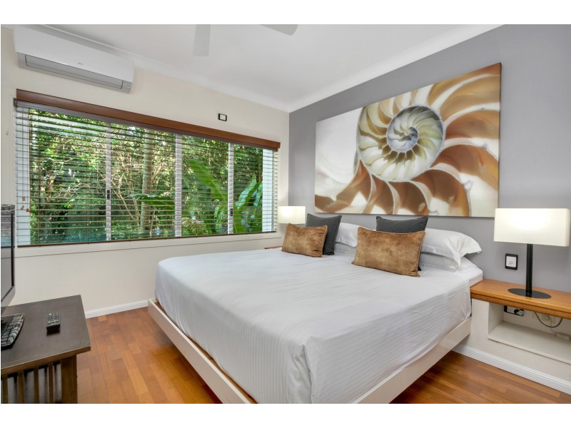 73/1 Veivers Road, Palm Cove QLD 4879