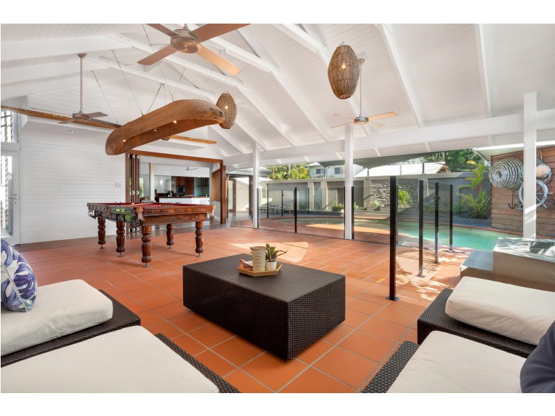 26 Acacia Street, Holloways Beach QLD 4878