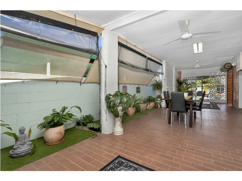 12 Mills Close, Manoora QLD 4870